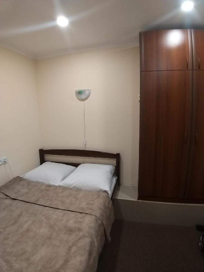 A&X Hostel And Tours Erevan Esterno foto