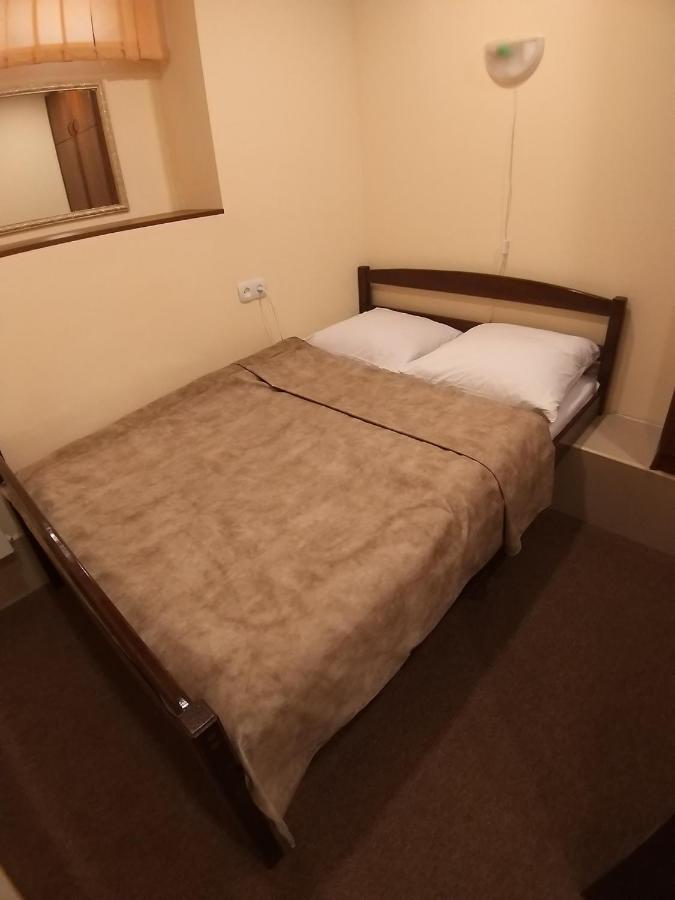 A&X Hostel And Tours Erevan Esterno foto