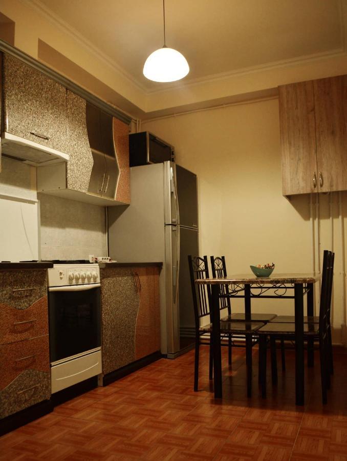 A&X Hostel And Tours Erevan Esterno foto