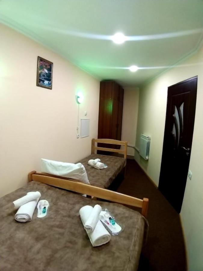 A&X Hostel And Tours Erevan Esterno foto
